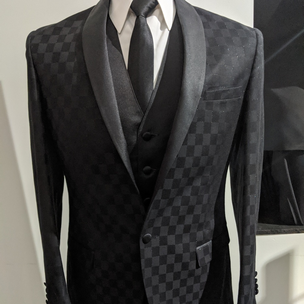 Black Checkered 3pc suit